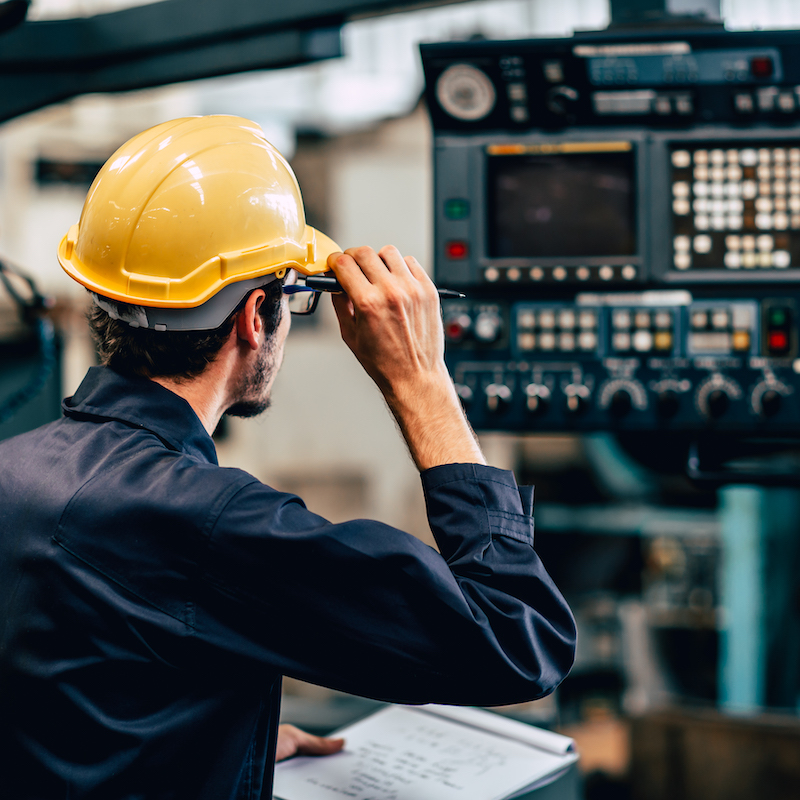 Профессия Оператор станков с программным управлением