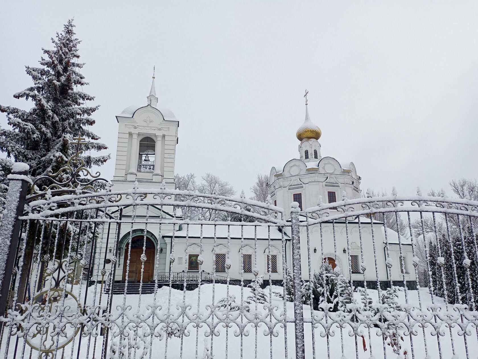 Троицкий храм Бежичи