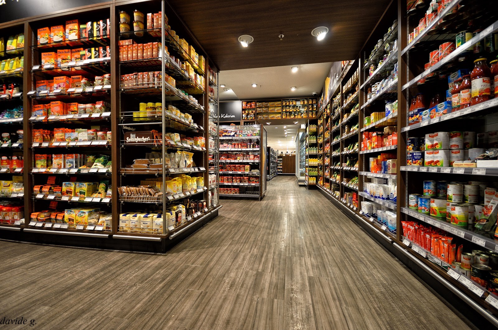 Торговое оборудование в Калининграде