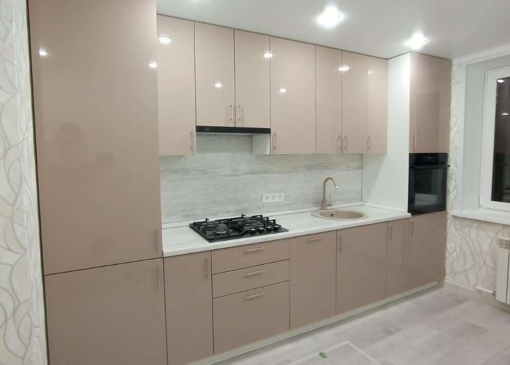 Прямая кухня. Рабочая поверхность отсутствует