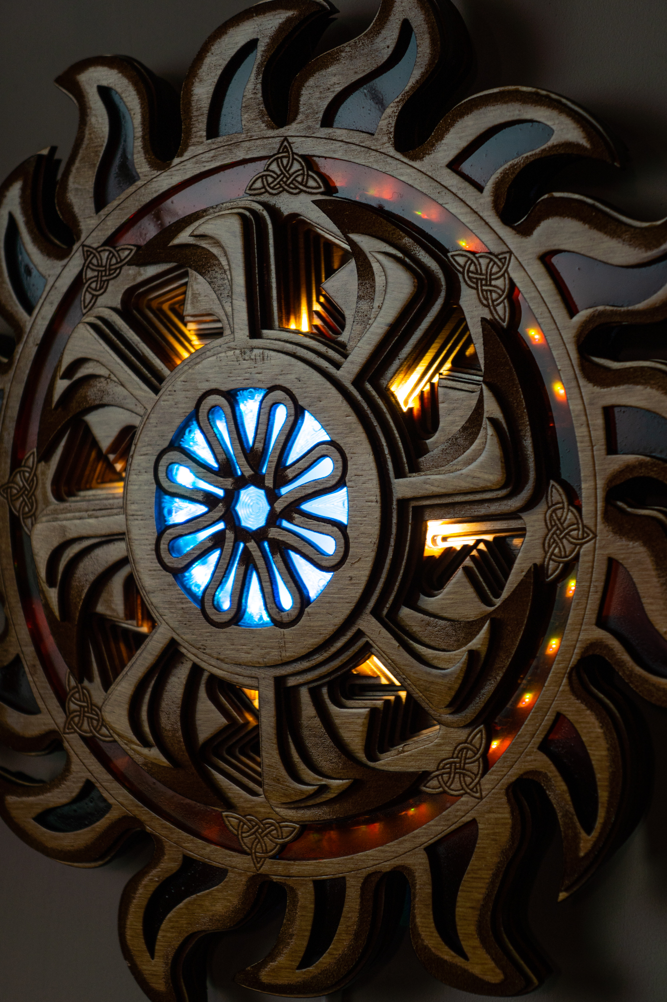 Дизайнерский светильник "Солнце"