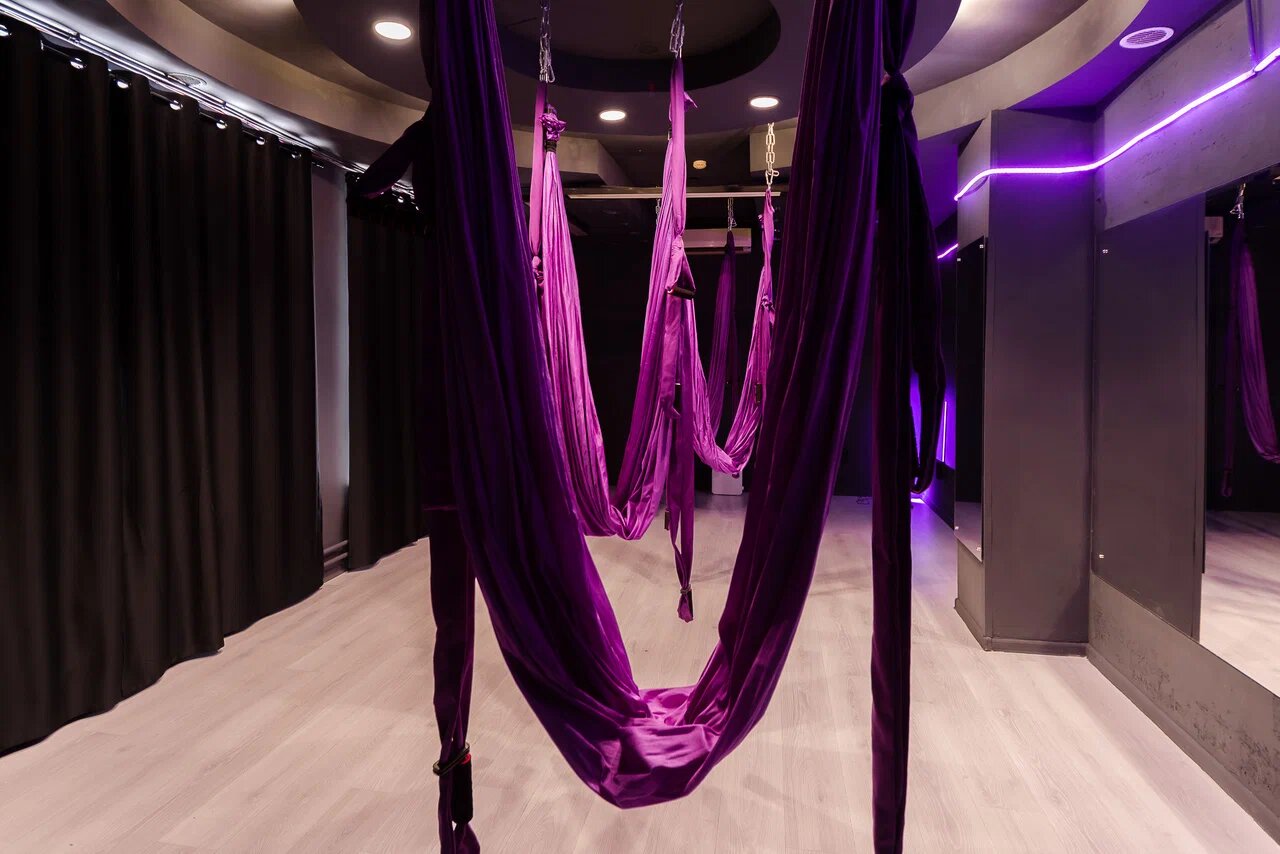 Hot Yogalates & Stretch — Горячая растяжка в Москве