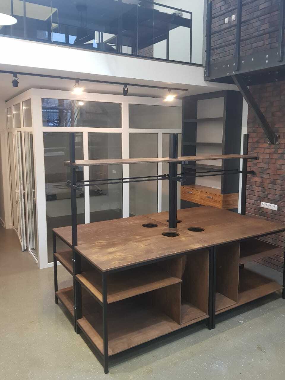 Столы для упаковки от Alex Furniture