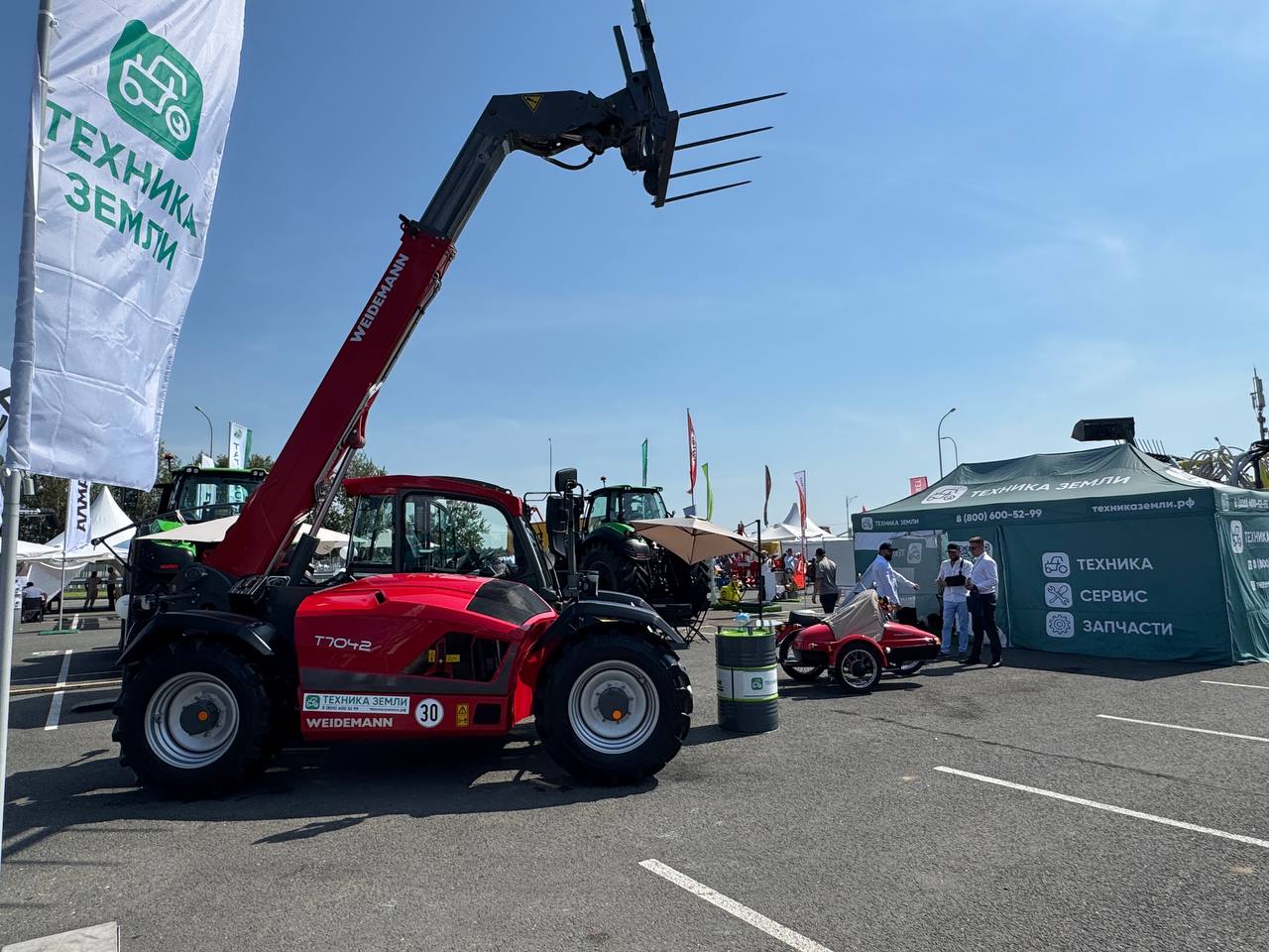 Выставка АГРОВОЛГА 2025 Техника Земли Телескопический погрузчик Weidemann T7042