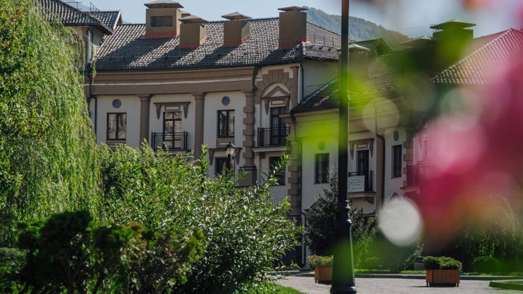 Территория комплекса