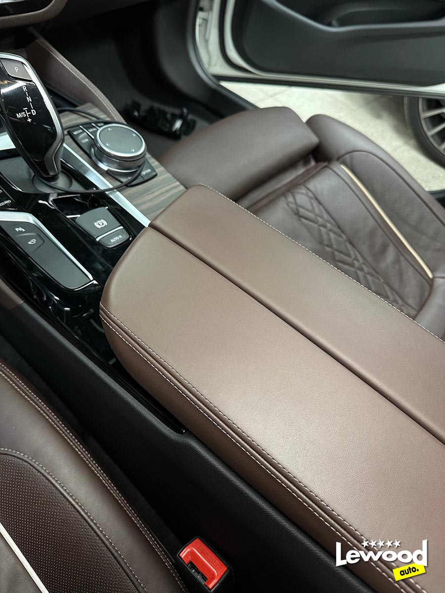 Реставрация подлокотника