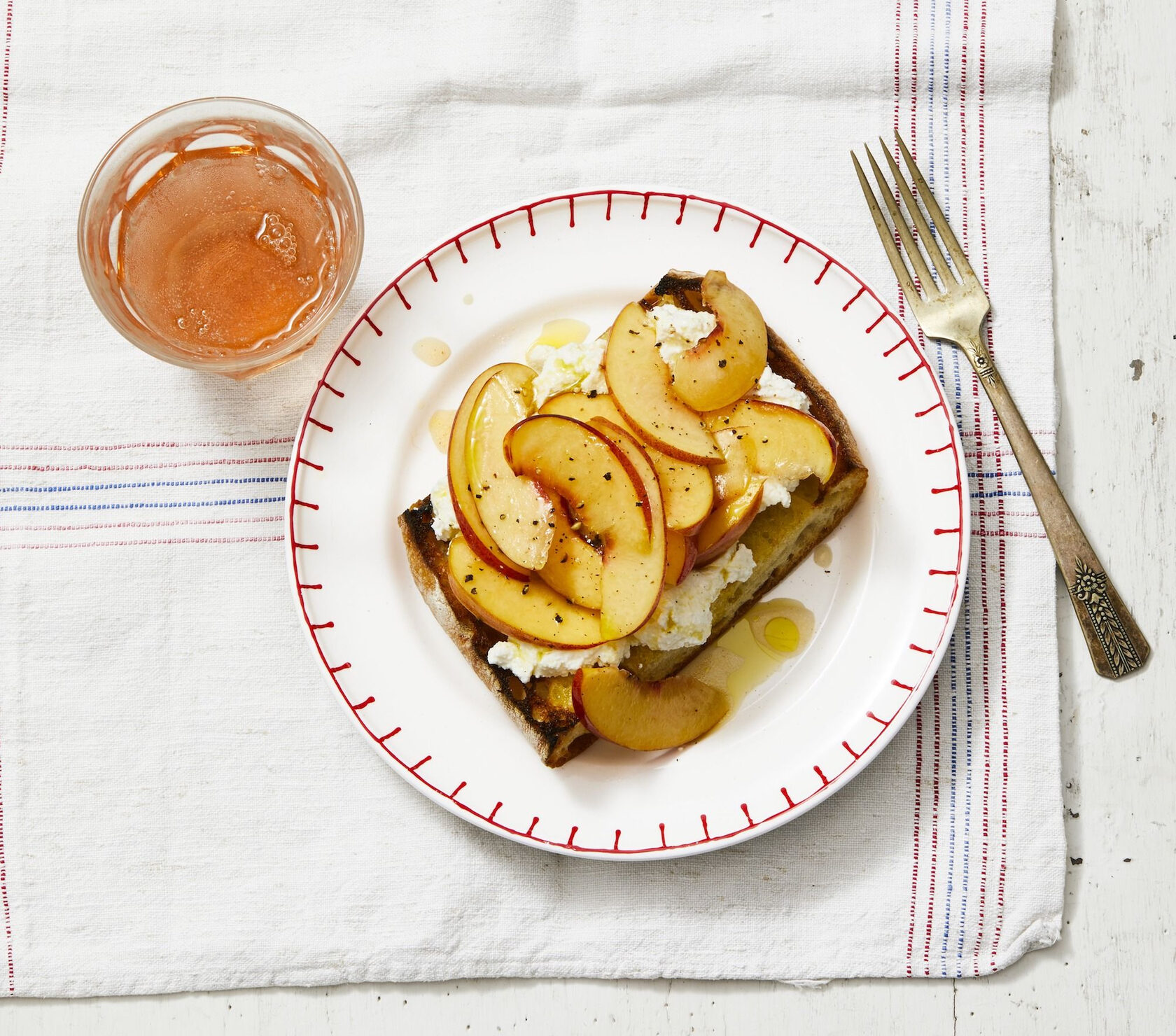 Завтраки, которыми можно удивить любимых: 15 рецептов от «Едим Дома»