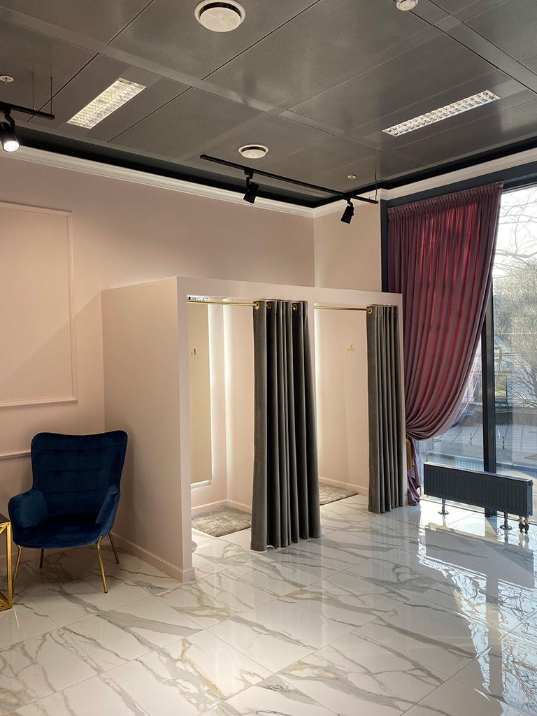 шторы в магазин шоурум