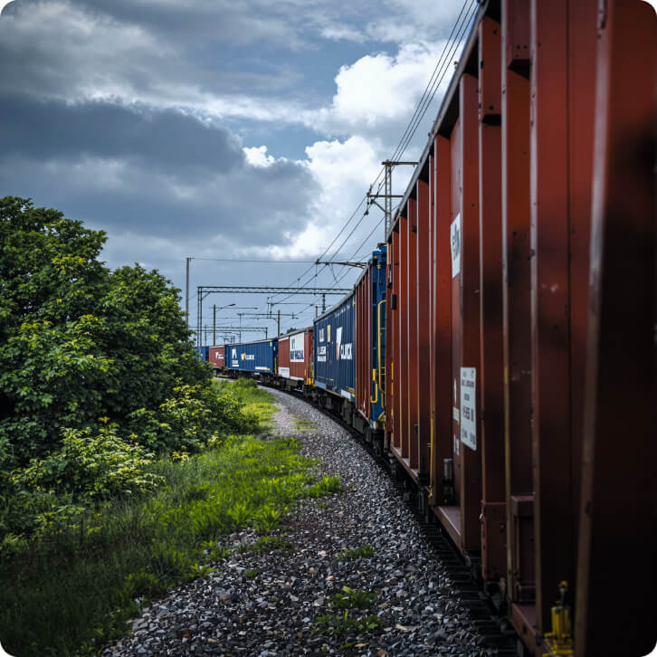 Железнодорожные перевозки в Якутию с застрахованными грузами и соблюдением стандартов упаковки