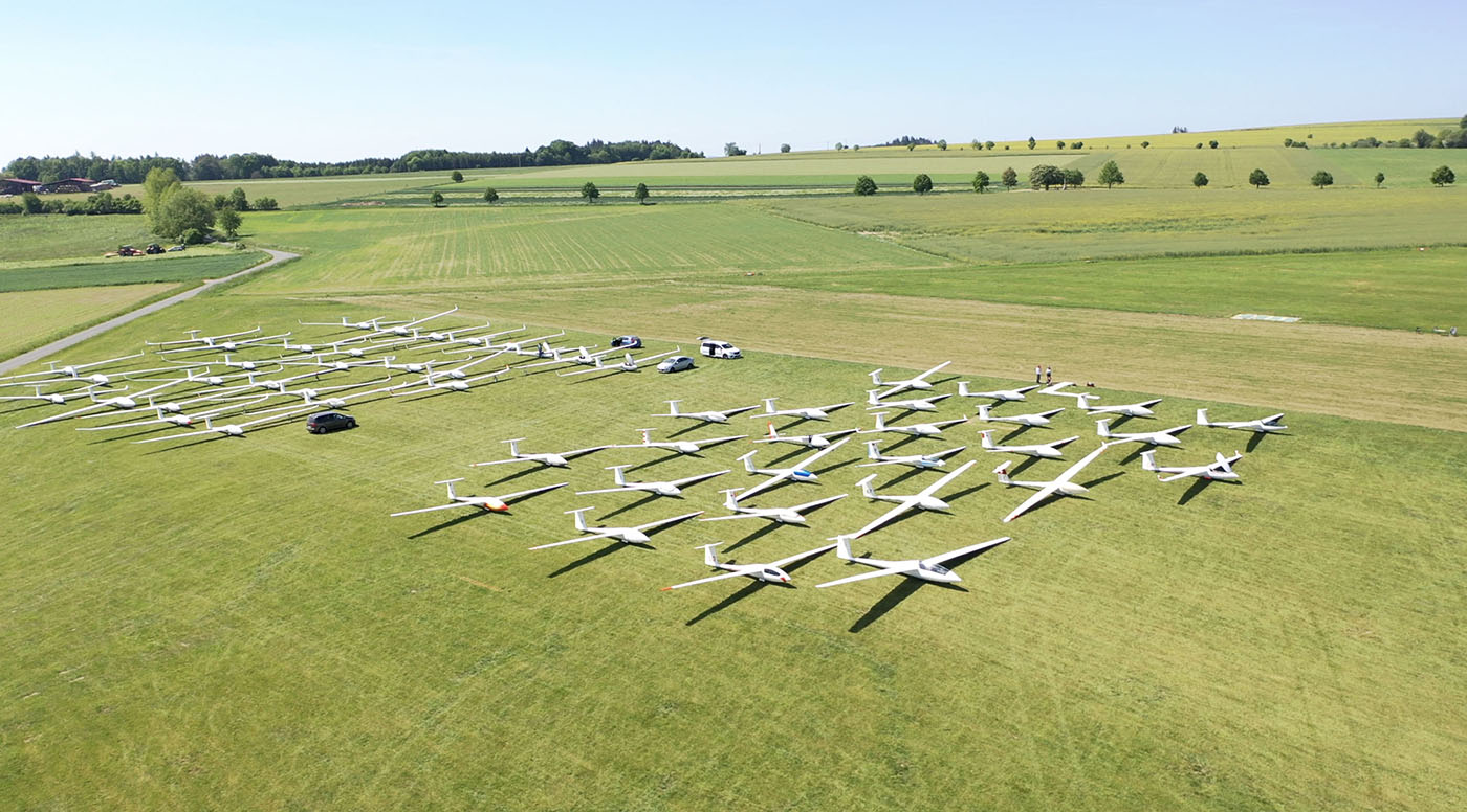 Gliding competitions offered the perfect opportunity to collect data on gliders.