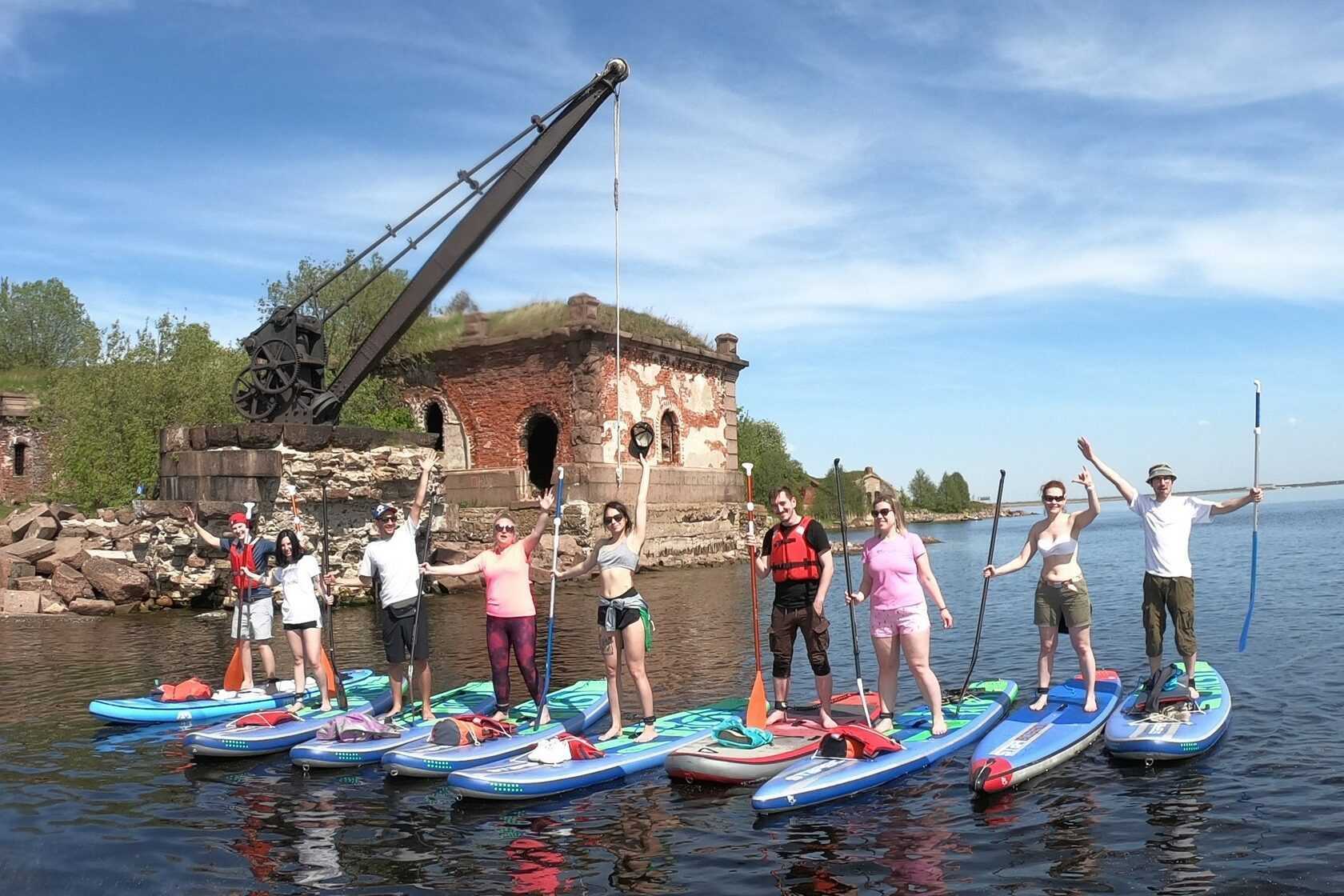 Кронштадт экскурсии отзывы. Водная экскурсия Кронштадт. САП Кронштадт. САП тур Форты Кронштадта. Сапы в Кронштадте.