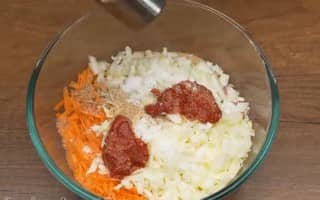 Приготовление мясного хлеба из куриного фарша в духовке: шаг 9