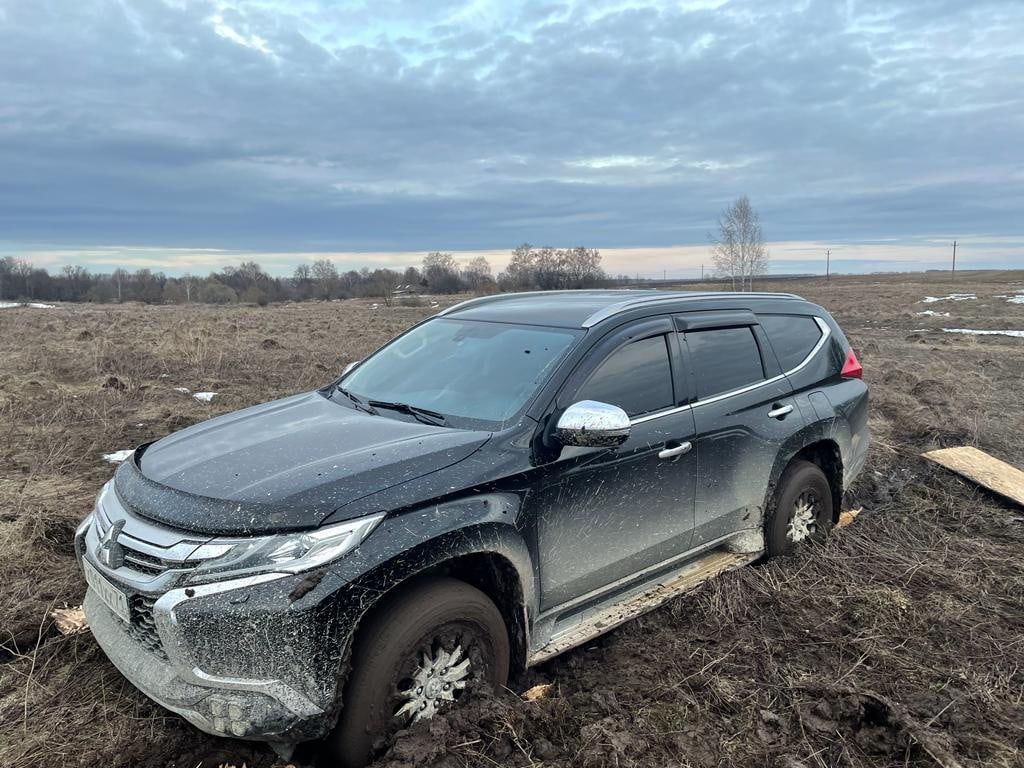 Застрял автомобиль? Звони! Приедем и поможем!