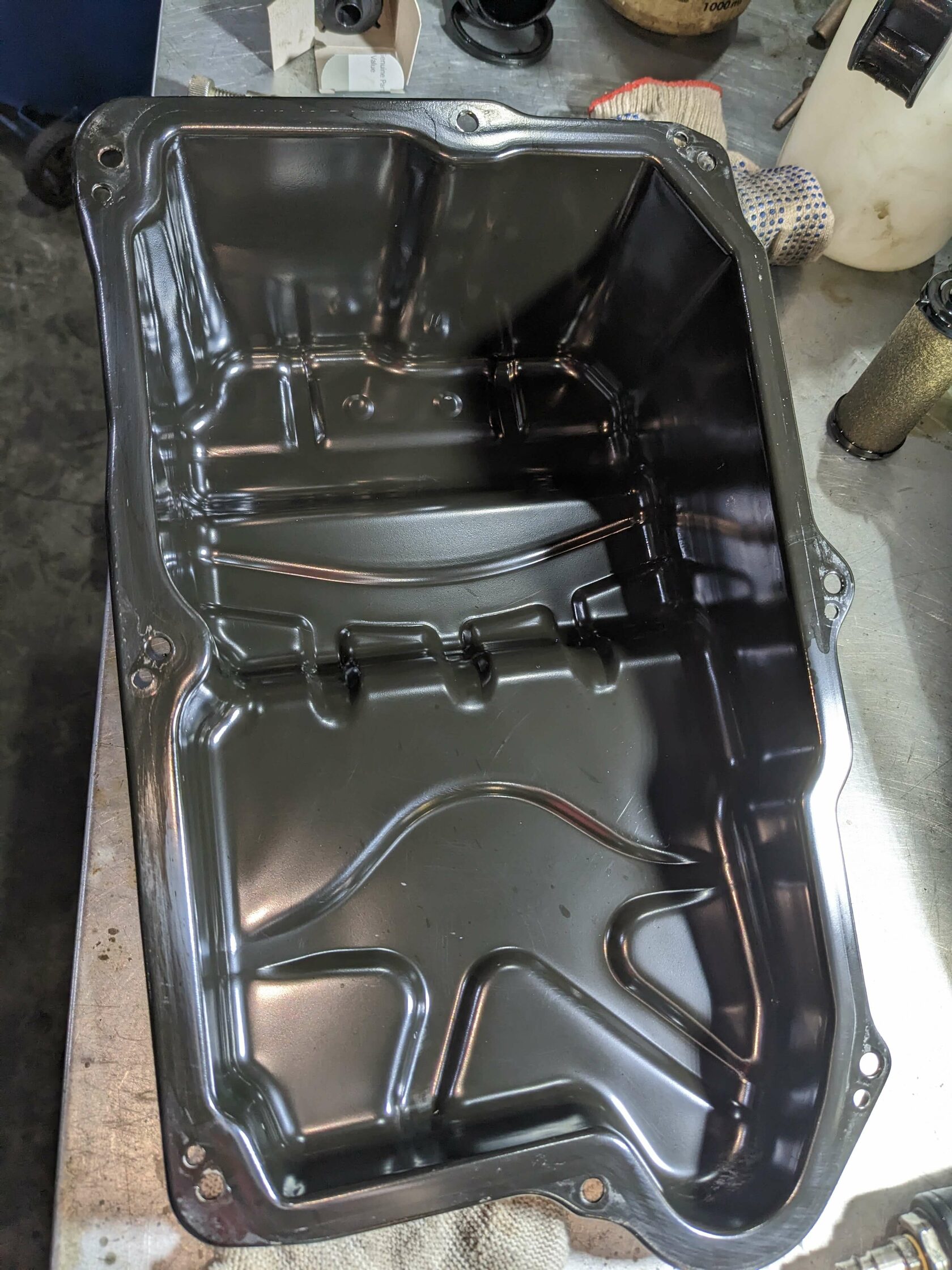 Чистый поддон и магниты