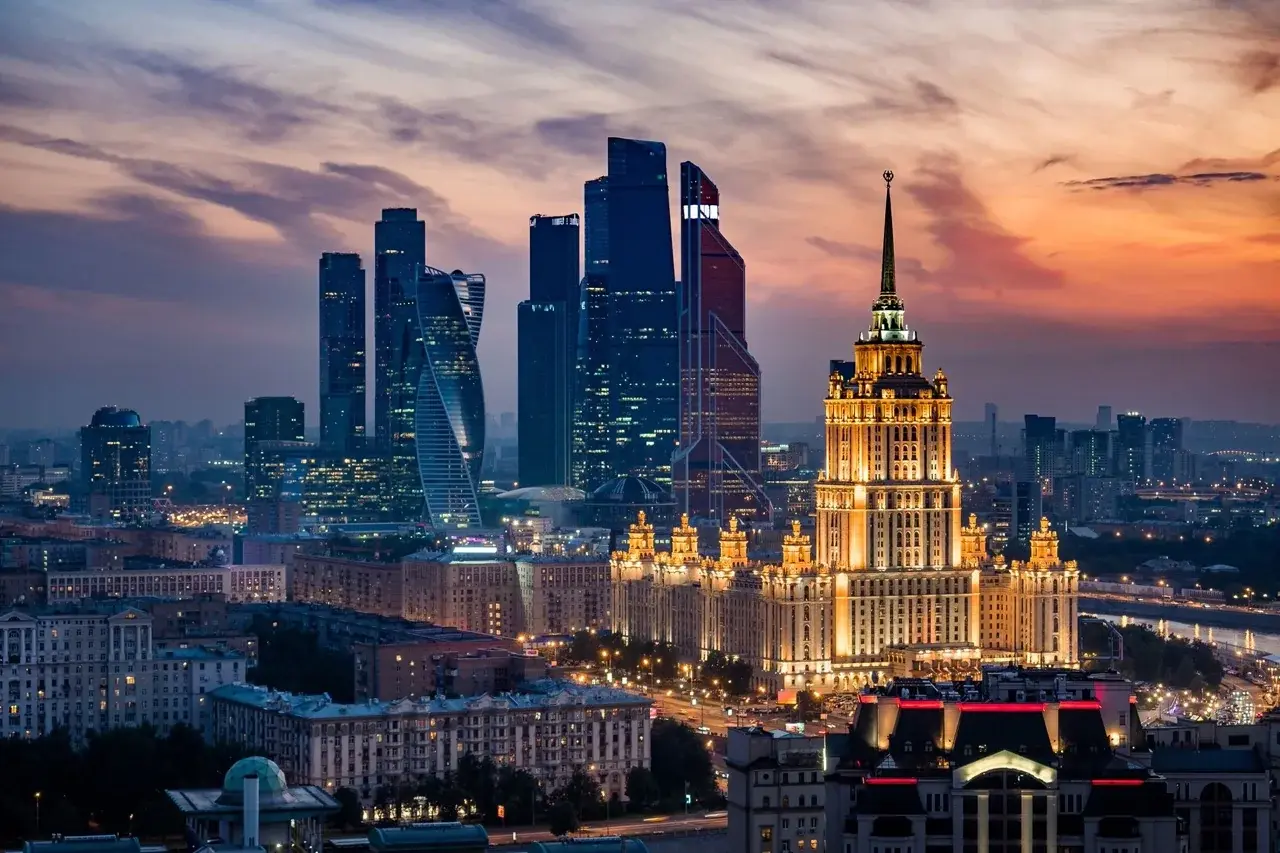 Башни Москва-Сити на закате