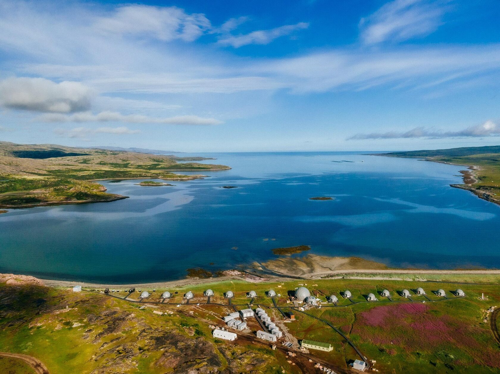 Отдых на Баренцевом море в Мурманске — где находится, как добраться, можно ли купаться в море (температура воды), чем заняться на отдыхе, что еще посмотреть?