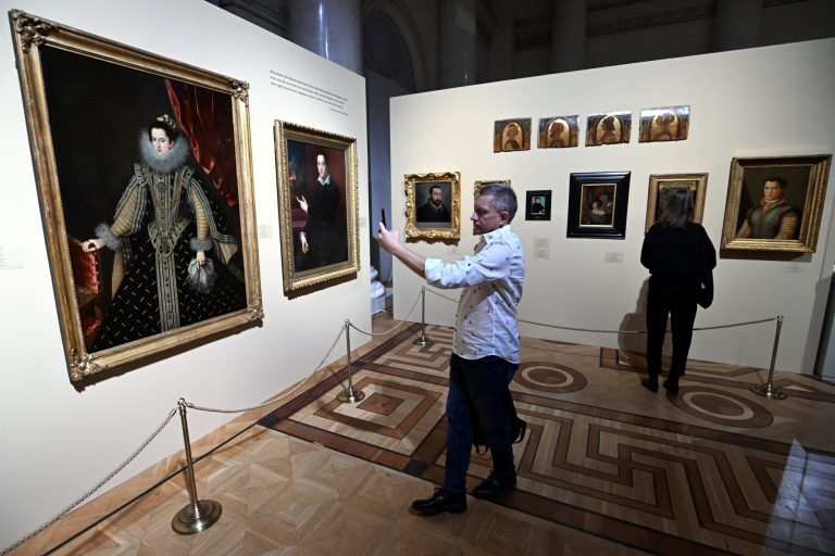 Выставка Искусство портрета Эрмитаж Николаевский зал открытие