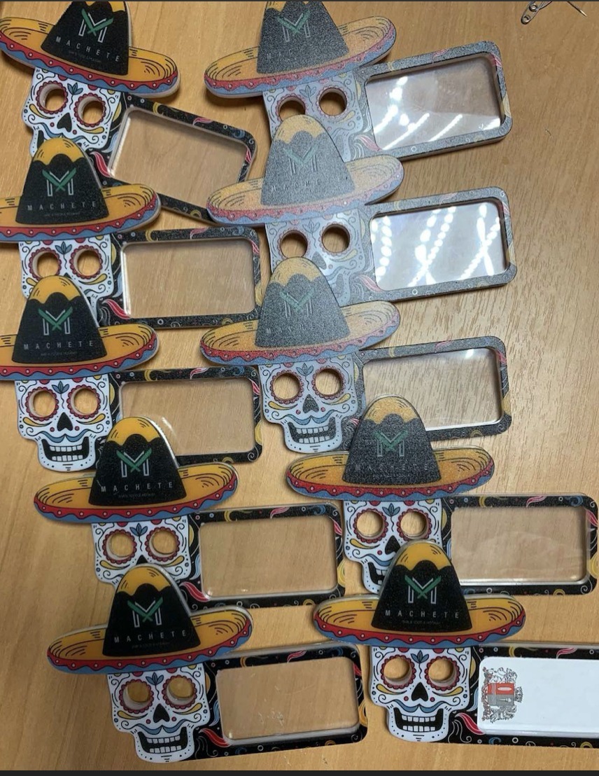 стопки с головами животных. стопки перевертыши звери. стопки перевертыши звери. штука сувениры. подарочный набор стопок перевертыши "звери-2".