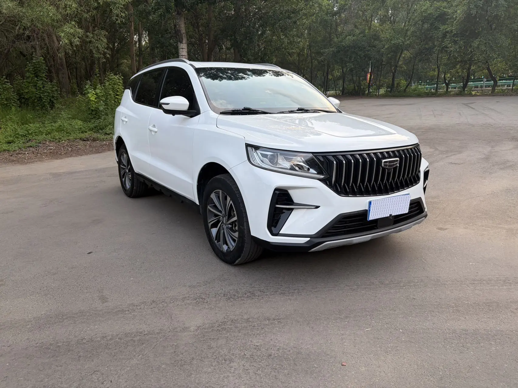 Geely Vision X6 2022 авто из Китая до 2 млн рублей