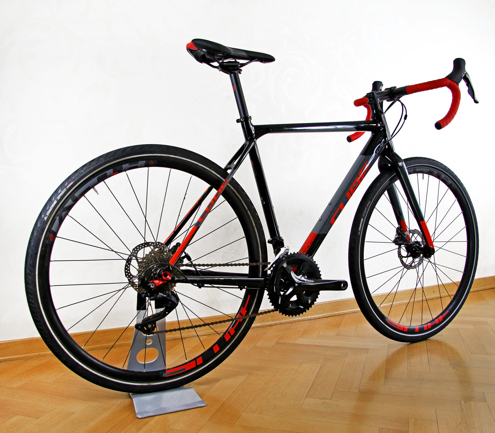 cube cross race geometry