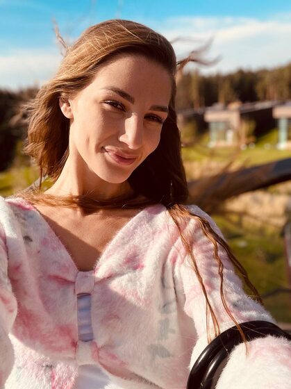 Qizlar xxx hd Rus porno saunada