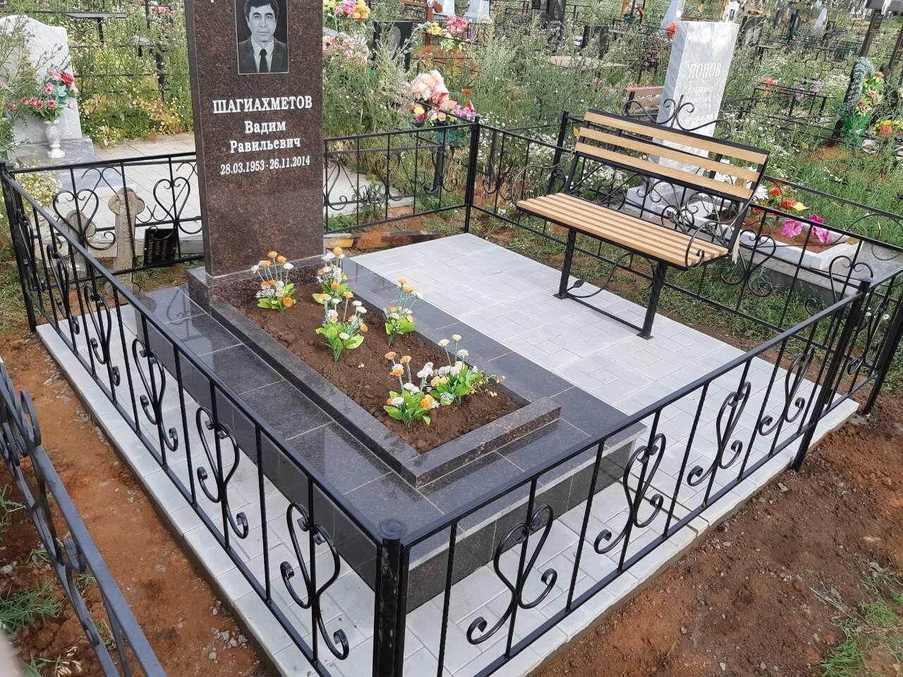 Гранит памятник на могилу в Оренбурге