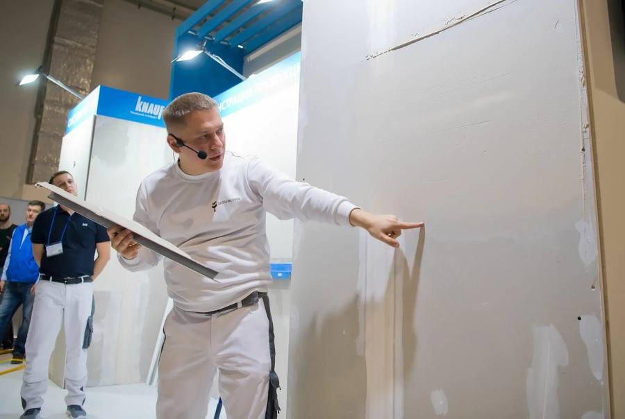 Сергей Гапченко на выставке Knauf