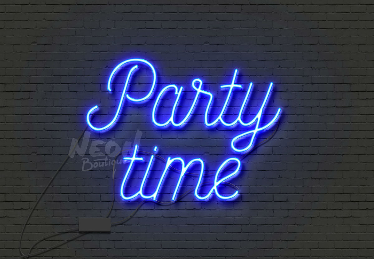 Party time am. Неоновая вывеска Party. Надписи для неоновой вывески. Неоновые надписи таблички. Неоновые надписи для дома.