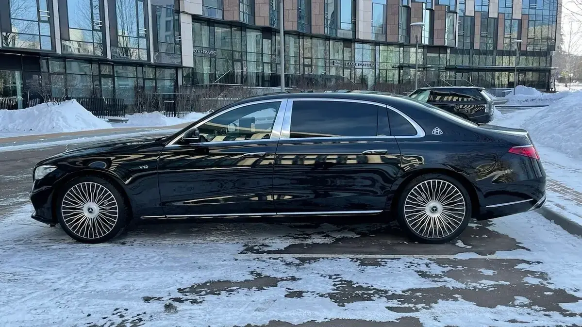 Встреча в аэропорту Алматы майбах Timofeyev