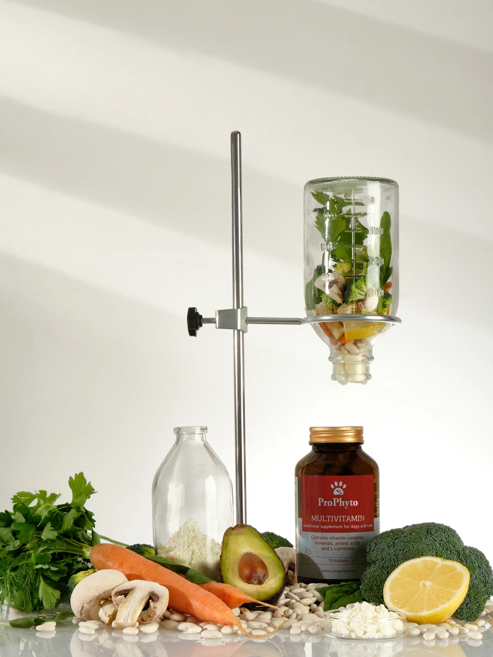 Фотосессия витаминов для животных