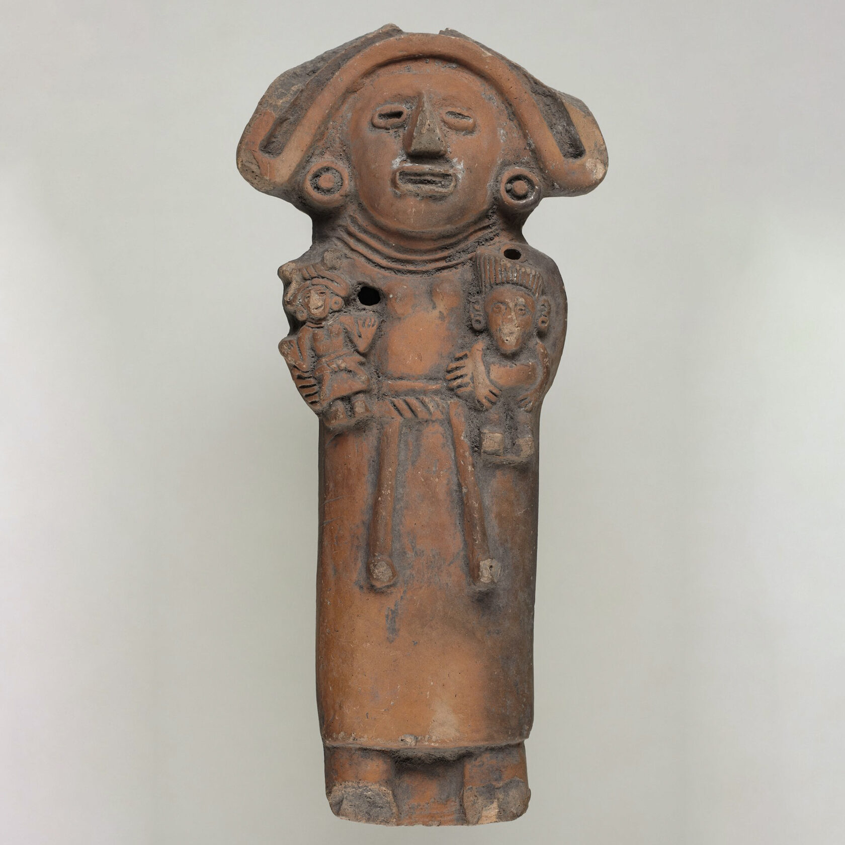Погремушка в виде богини Сиукоатль. Ацтеки, 15 век. Коллекция Princeton University Art Museum.