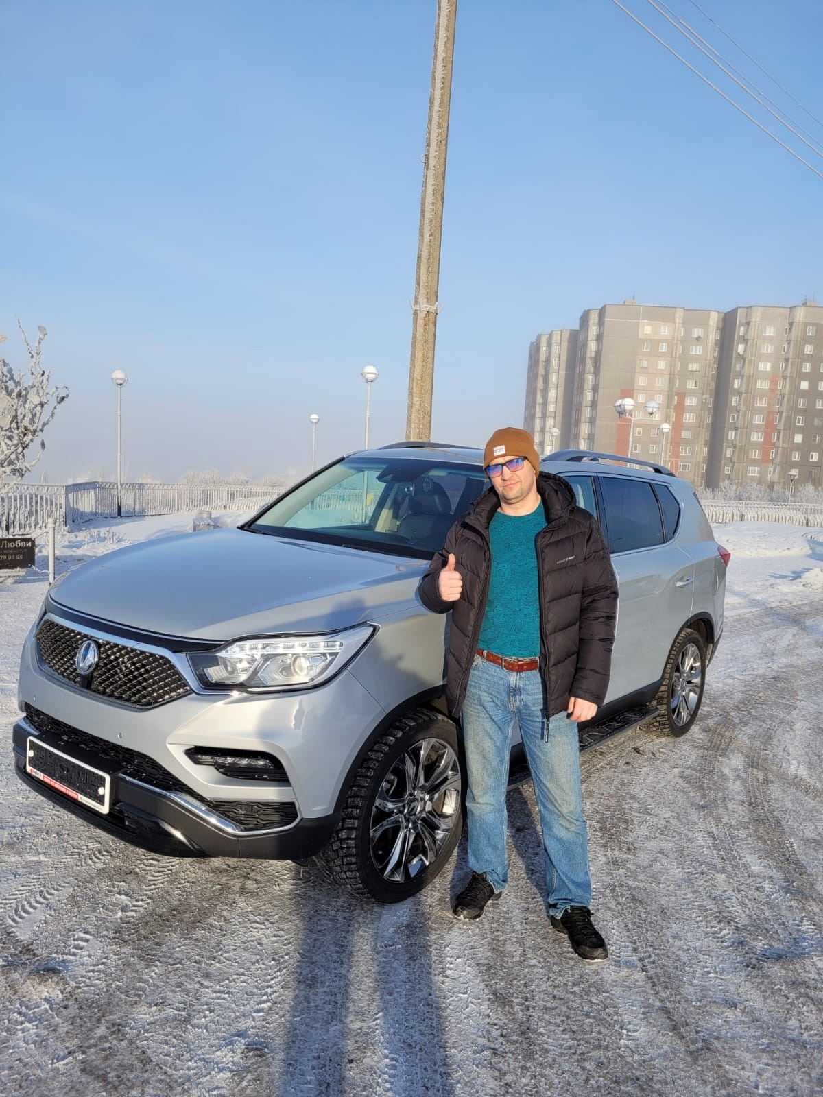 SsangYong Rexton серый