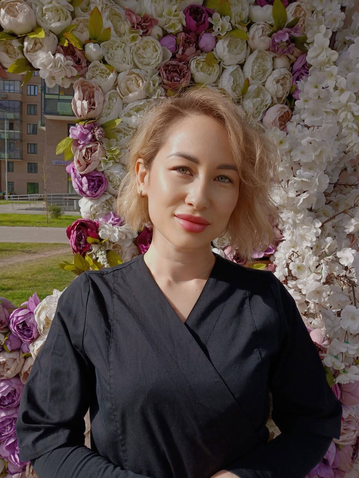 Екатерина — сертифицированный тренер по перманентному макияжу