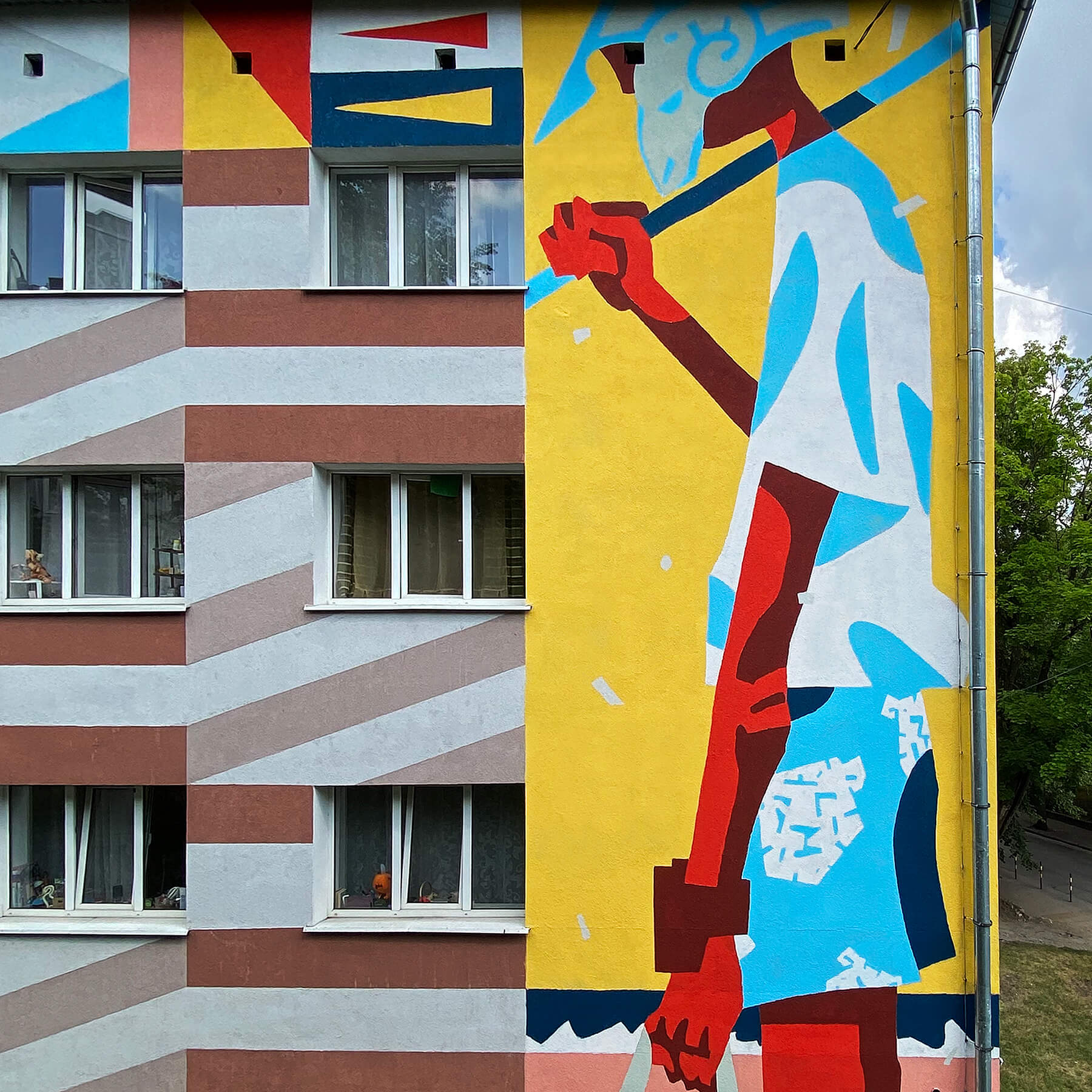 Роспись в Калининграде. Мурал авторства Алексея Бархана.