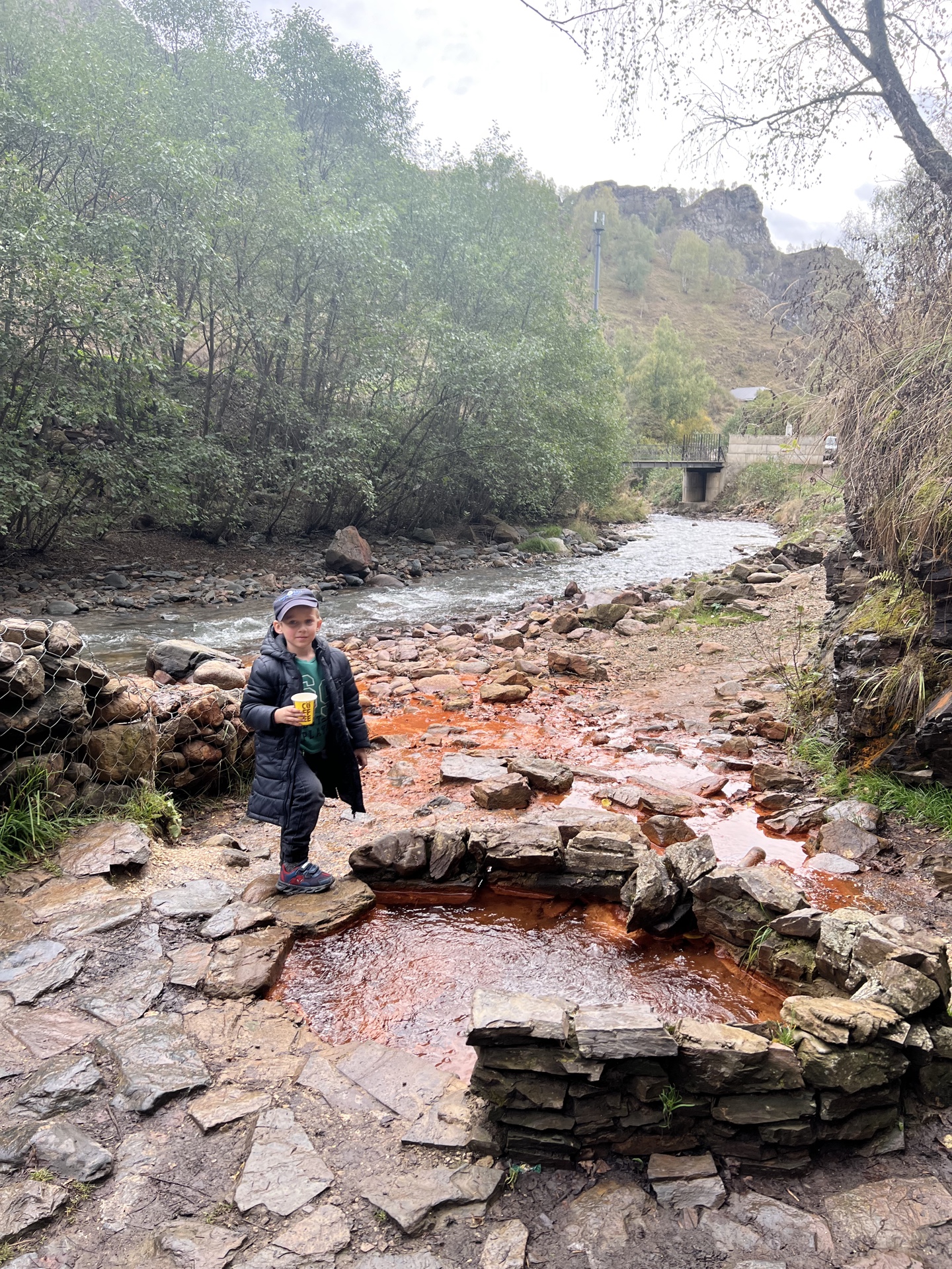 Целебная вода из источников 