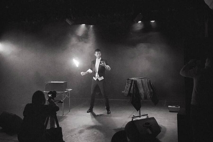 Шоу программа на новый год