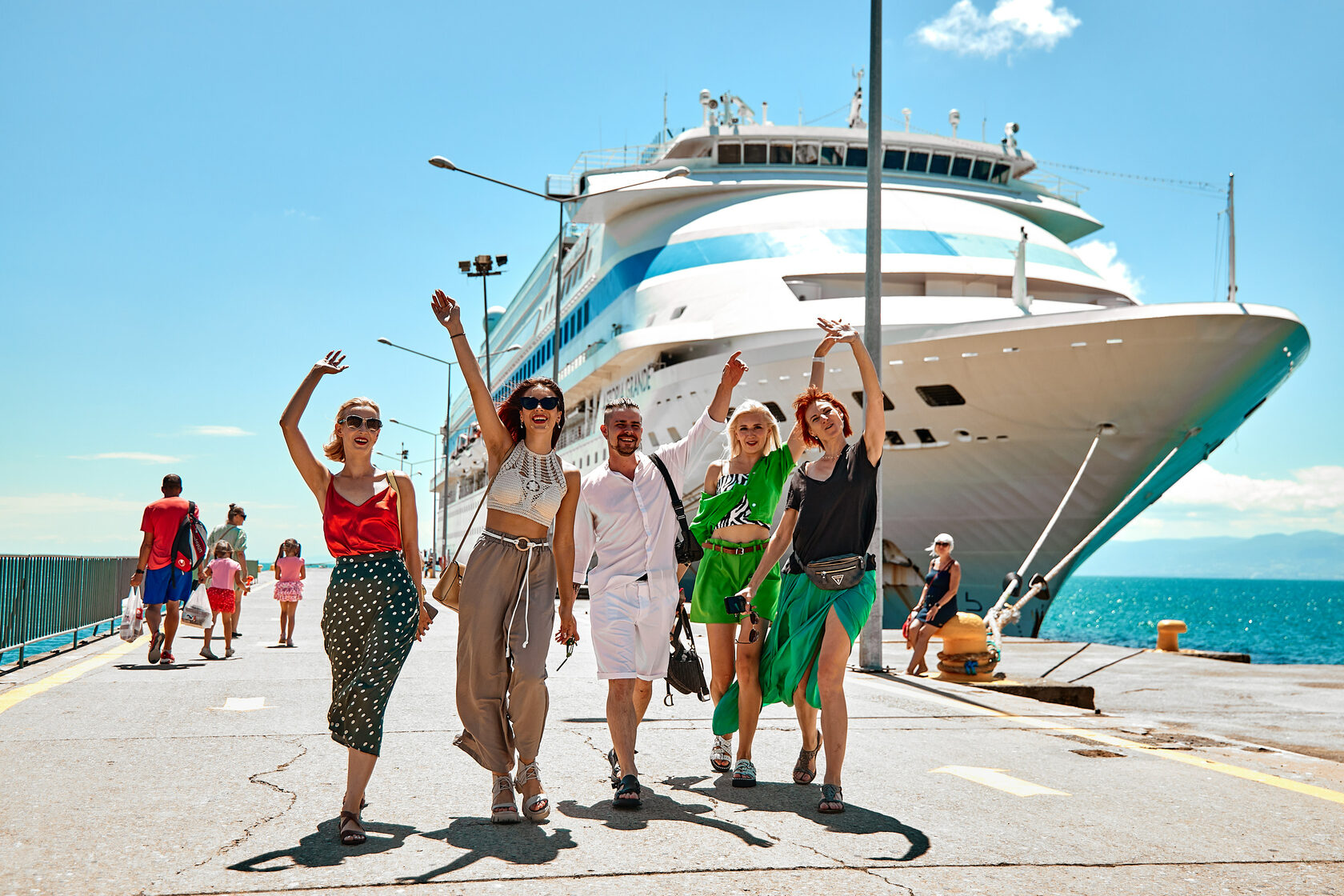 Tcm cruise guests