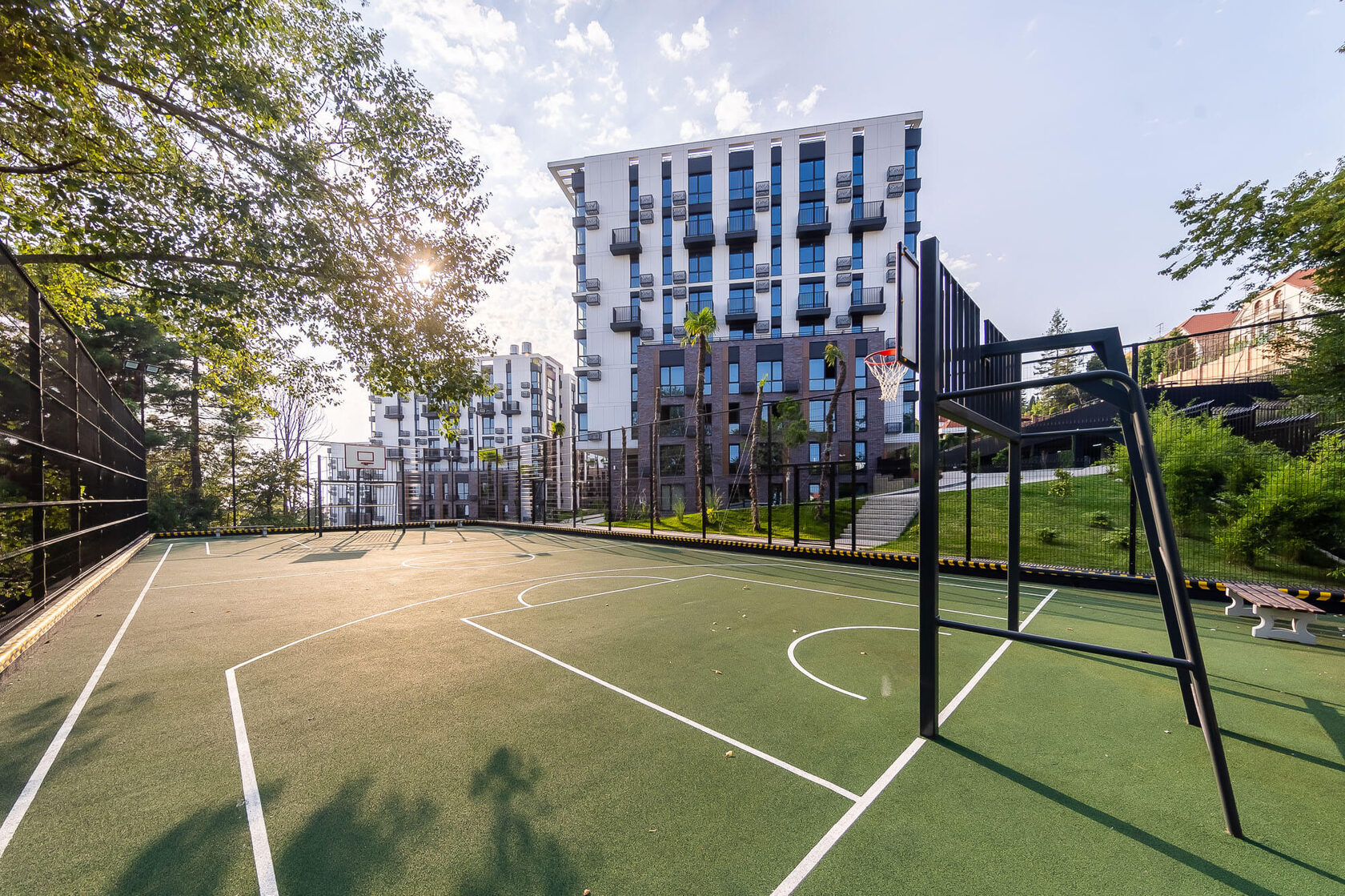 Моравия Сочи — HDR фасад комплекса в мкр. Приморье