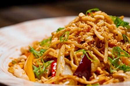 паста том ям cock brand 227 г. зубная паста isme rasyan. паста тая. зубной порошок supaporn. тайская зубная паста в тюбике коричневая.