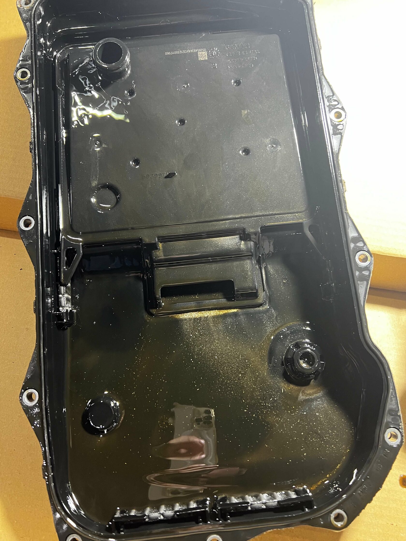 Продукты износа на магнитах поддона АКПП