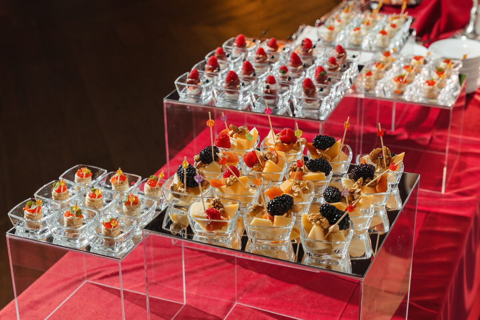 Авторские закуски на фуршете Асафьев — кейтеринг Smile Event Catering