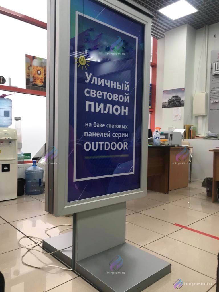 Витрины и подиумы