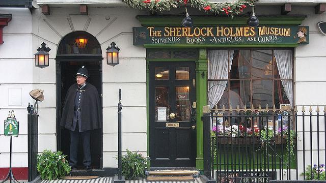 Знаменитый адрес 221b Baker Street