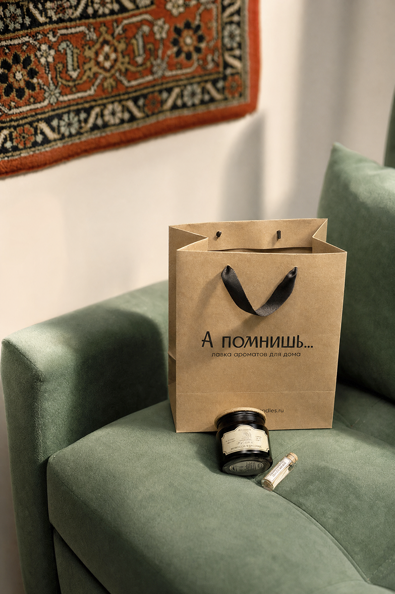 Детали ароматической продукции в шоуруме