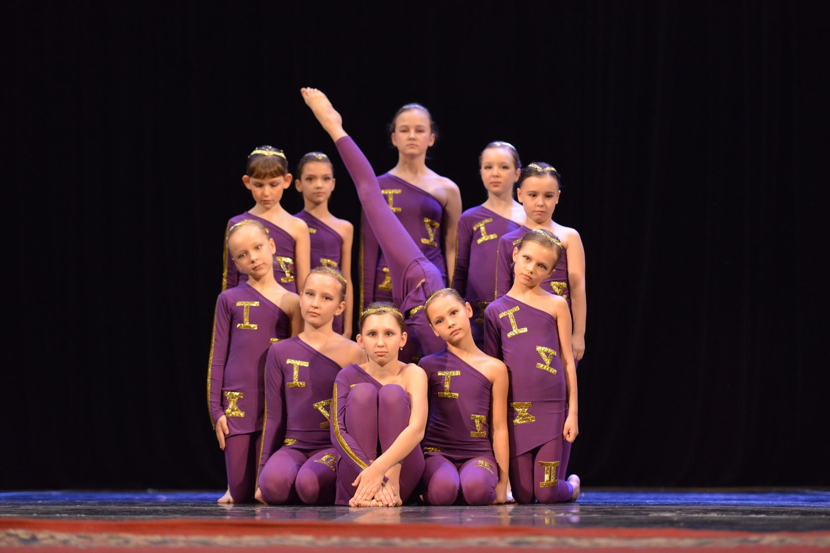 Продается школа танцев. Соул дэнс школа танцев. Soul Dance СПБ. Школа танцев Soul Dance Ленинский 88. Соул дэнс СПБ Ленинский проспект.