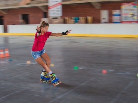 фото нанесения макияжа на лицо девушки 