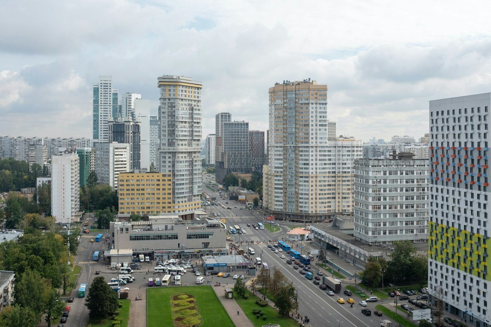 Плотная городская застройка Москвы