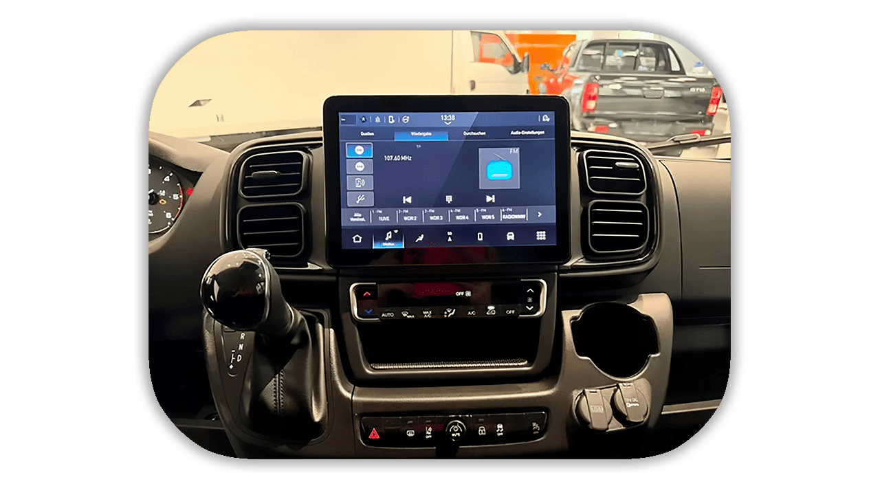 Салон и комфорт рефрижератора Пежо Боксер на АВТОМАТЕ