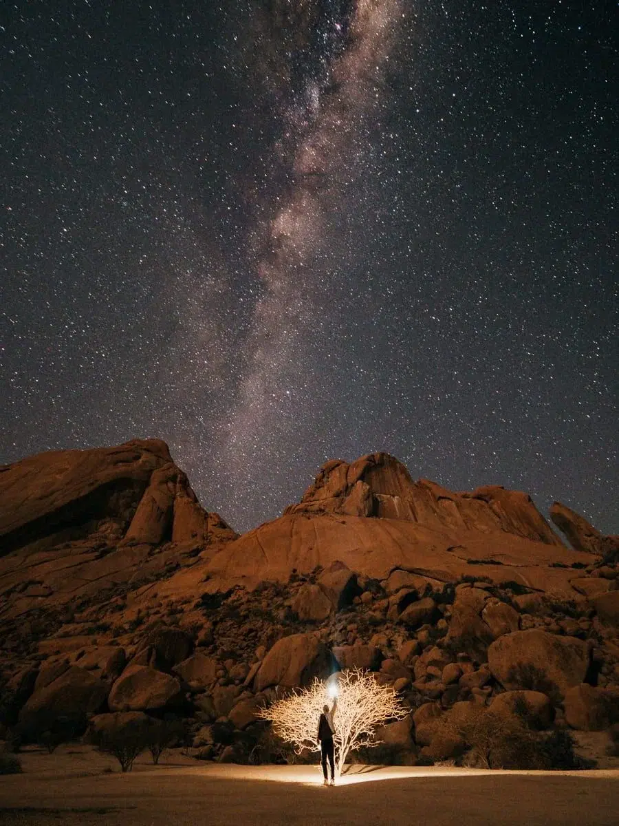 Скалы Spitzkoppe в Намибии