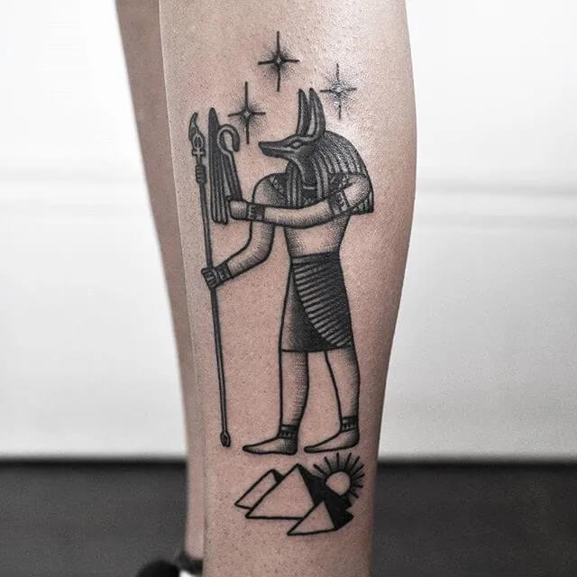 Татуировки по мотивам древнеегипетского пантеона: идеи и значение